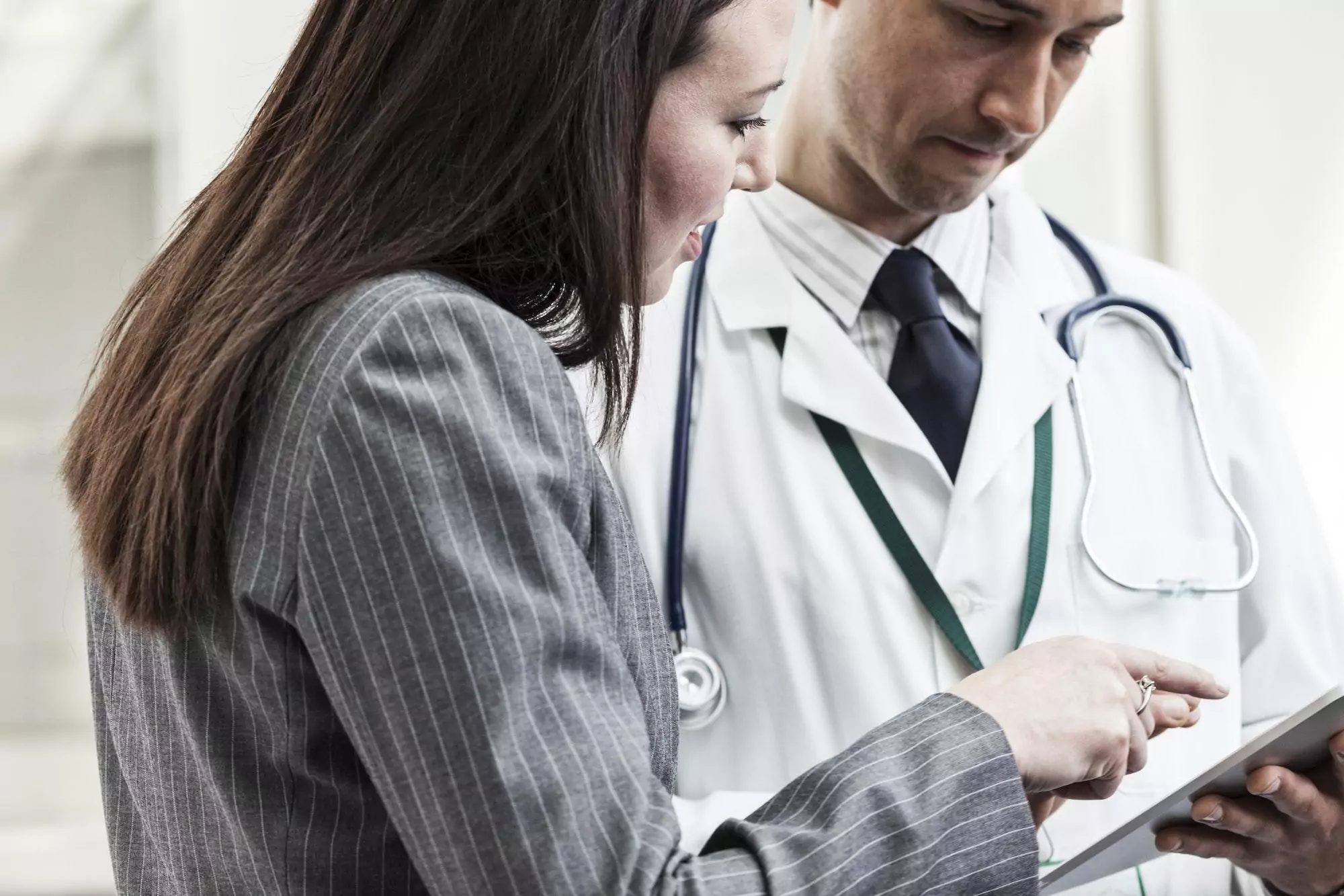 man-and-woman-doctors-meeting-to-discuss-a-problem-1